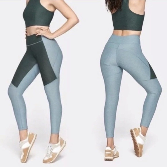Outdoor Voices Pants - Outdoor Voices 3/4 Warmup Leggings - Slate & Hunter Green Size M